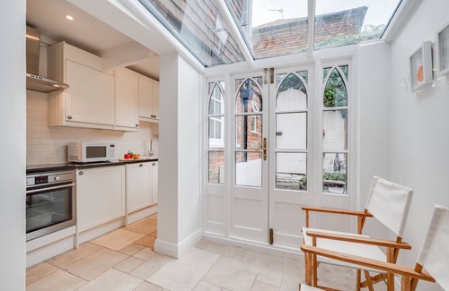 Rye House | 76 The Mint - Four Bedroom House, Sleeps 6