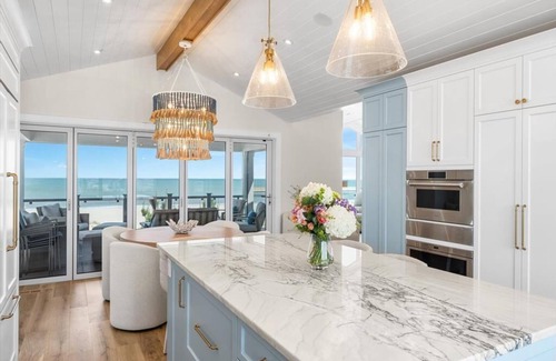 Townsend's Inlet House | 7701 Pleasure Ave-LARICKS EXCLUSIVE!