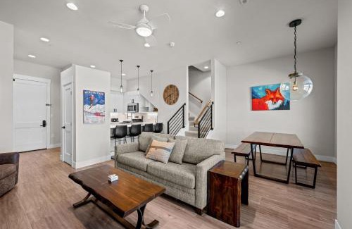 Winter Park House | 78311 US HWY 40 Unit 6