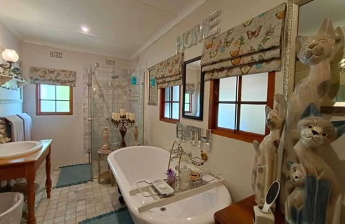 Scottsville Bed & Breakfast | 79 On Ridge BNB