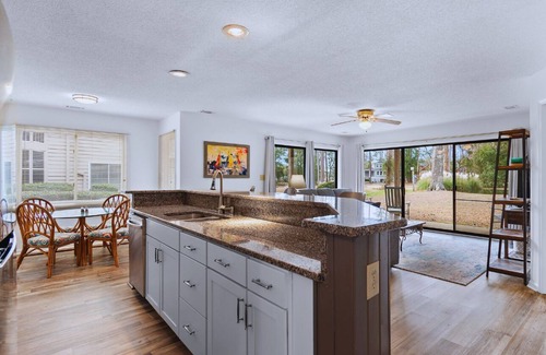 Sea Trail Condo | 7A Pet-friendly 2-bedroom condo on lower level at Oyster Bay Golf Links Sunset Beach