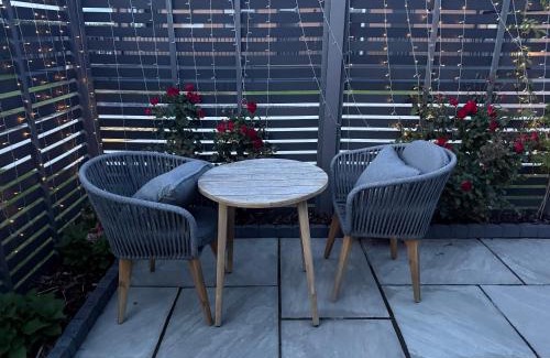 Newton on Derwent Cabin | 7b Oakwood village