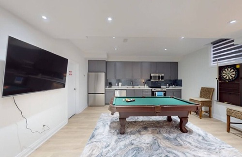 Brampton House | 7BR ~ 15 PPL ~Ultimate Luxury Family-Friendly Stay