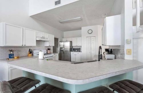 Crescent Lakes House | 7BR Family - Near Disney - Pool - Hot Tub - Game Room