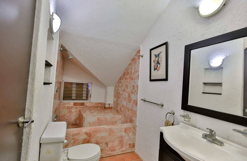 Tequesquitengo House | 7BR Impresionante casa de LAGO con alberca LIMPIEZA y cocinera incluido
