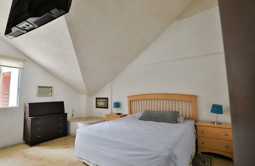 Tequesquitengo House | 7BR Impresionante casa de LAGO con alberca LIMPIEZA y cocinera incluido