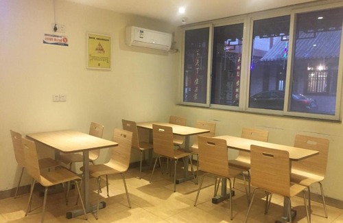 Shaoling District Hotel | 7Days Inn Luohe Forest Park Heshang Street Ancient Town