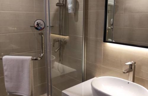 Yuexiu Hotel | 7Days Premium Guangzhou Chenjiaci Dukang Avenue