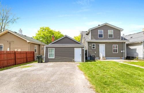New Albany House | 7Mi Louisville Pet-Friendly Home