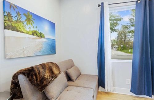 New Albany House | 7Mi Louisville Pet-Friendly Home