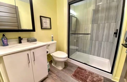 Midtown Apartment | 7min walk to DMC, Studio w/Wi-Fi