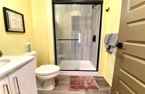 Midtown Apartment | 7min walk to DMC, Studio w/Wi-Fi