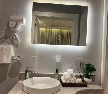 Al-Rawdah Apartment | 7sky Studio