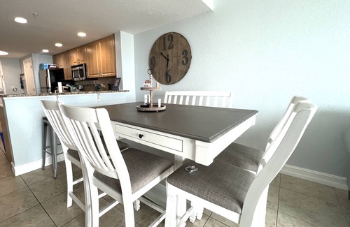Treasure Island Condo | 7th night FREE in 2025 Slow M'Ocean Penthouse Unit 603