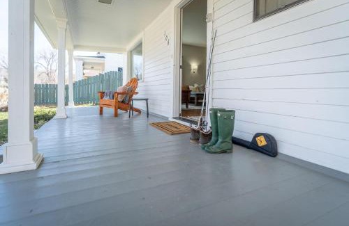 Livingston House | 7th Street Bungalow