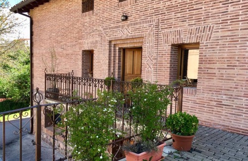 El Rasillo de Cameros Apartment | 8-12 people, garden, barbecue, pets