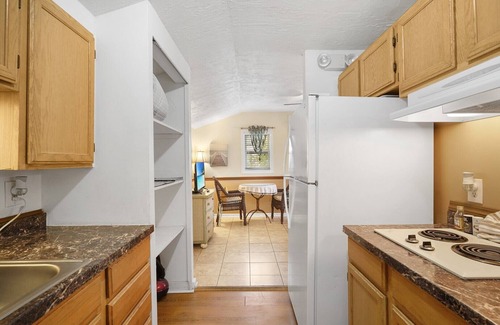 St. Augustine Beach Cottage | 8.5 B Street - Beachside Bungalow