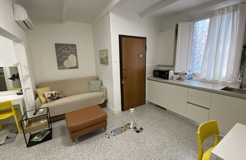 Livorno Apartment | 8+8 Apartment with garage