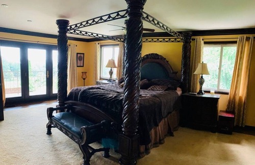 Changewater Villa | 8 acre Mediterranean style villa with 20 mile view