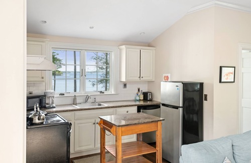 Mid-Coast and Islands House | 8 acres overlooking casco bay