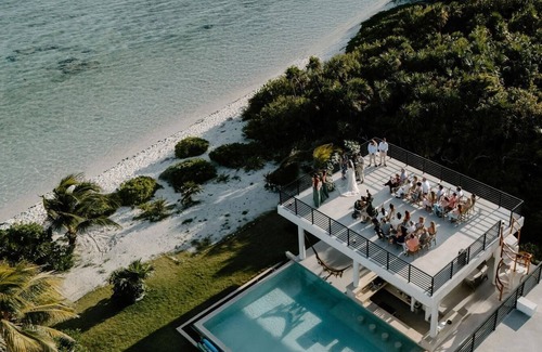 Akumal Villa | 8 BDR BEACH FRONT VILLA- PRIVATE CHEF- RETREATS- WEDDINGS-FAMILY GATHERINGS-GOLF