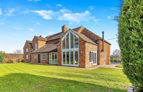 Sugnall House | 8 Bed in Standon oc-w32745