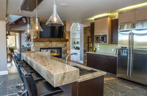 Lake of Bays House | 8 Bed - Private Oasis in Lake of Bays-Muskoka