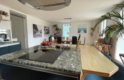 Bredannaz Apartment | 8-bed waterfront apartment on Lake Annecy