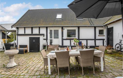 Tejn House | 8 Bedroom Amazing Home In Allinge