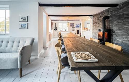 Tejn House | 8 Bedroom Amazing Home In Allinge