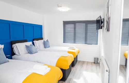 Basingstoke House | 8 Beds, 3baths Perfect For Contractors & Teams