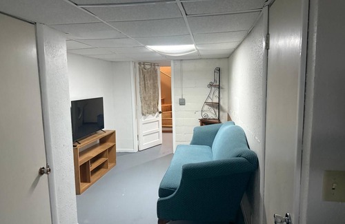 Willmar House | 8 beds-Great deal!