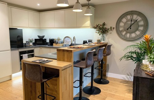 Malvern Apartment | #8 Brunel House Luxury Apartment in Great Malvern