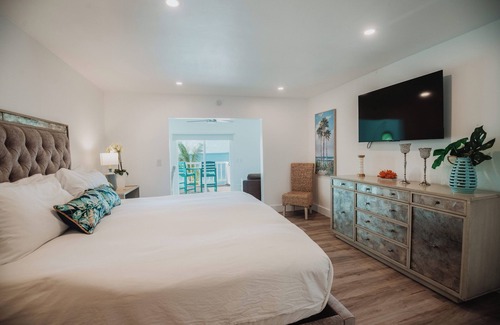 Great Guana Cay Hotel | #8 - Guana Beach Inn @sunset beach, Guana Cay