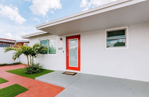 West Little Havana Apartment | 8 Guest,5 minutes to best attractions in Miami