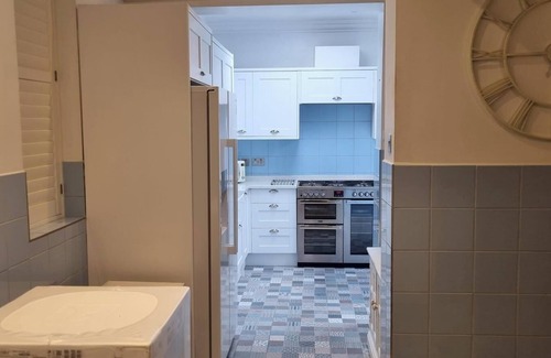 Haydock House | 8 Guests - Free Parking - Full Equipped House