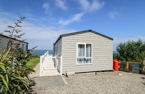 New Quay House | 8 Harbour View