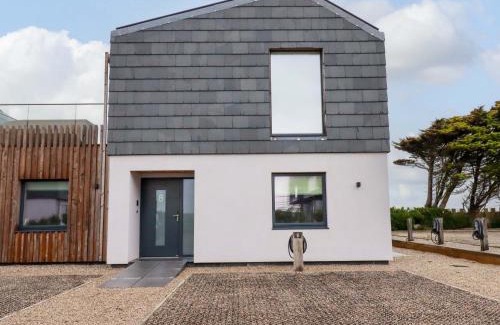 Winnard's Perch House | 8 Karn Havos