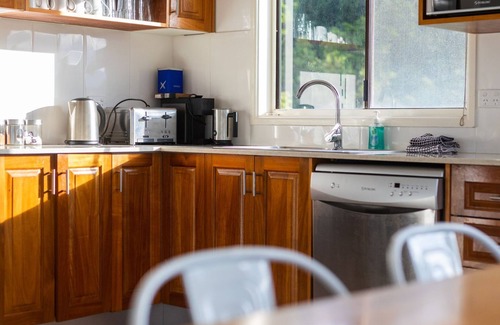Wallaga Lake House | 8 Lakeview Drive - Water views