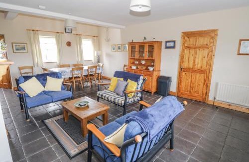 Binghamstown House | 8 Lios Na Sioga