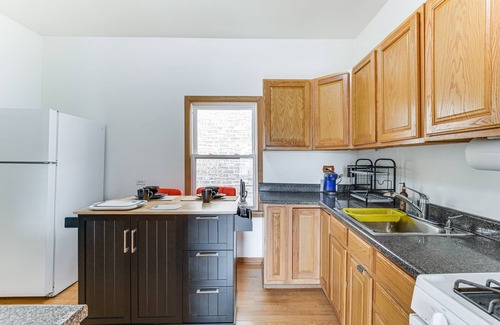 Oak Park House | 8 Mi to Chicago: Oak Park Home w/Fenced Backyard!