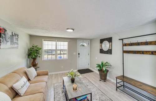 Cleveland House | 8 Mi to Dtwn Cleveland Family Home