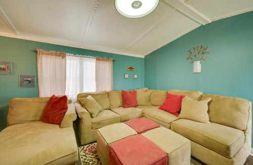 Crisp House | 8 Mi to Dtwn Greenville Pet-Friendly Family Home!
