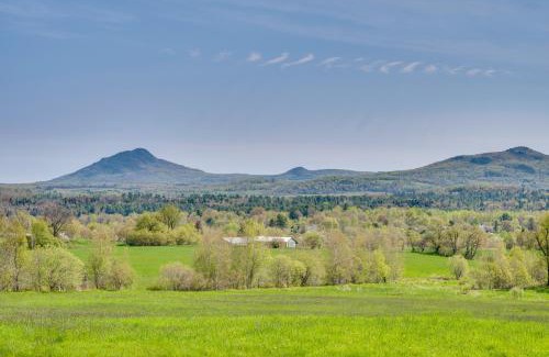 North Troy House | 8 Mi to Jay Peak Resort Scenic Retreat with Deck