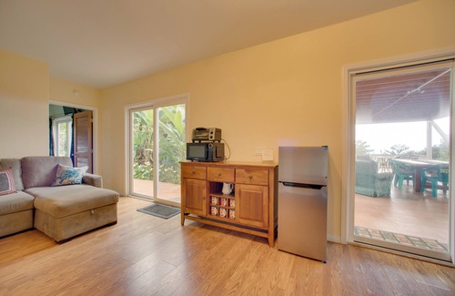 Holualoa Apartment | 8 Mi to Magic Sands Beach: Tranquil Home w/Lanai!