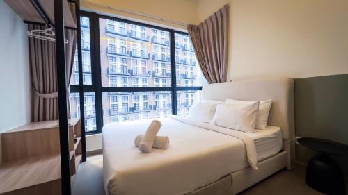 Sungai Penchala Apartment | 8 Mossaz skypool 5mins to 1U and Ikea atEmpire City by Light House