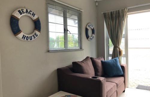 Umhlali Beach House | 8 Ocean Drive Self Catering Unit