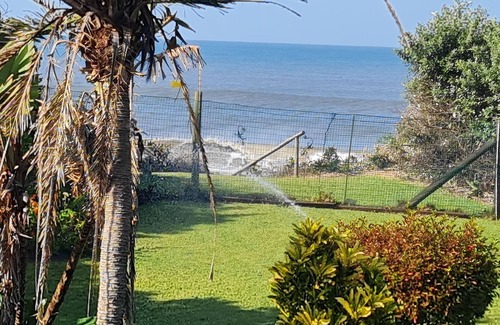 Margate Apartment | 8 Oceans on the Beach 3 B/R Apartment