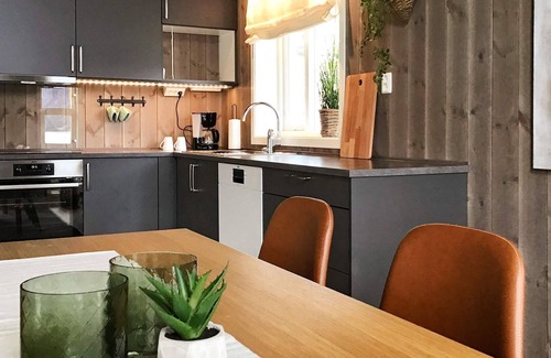 Jolster House | 8 person holiday home in skei i jølster