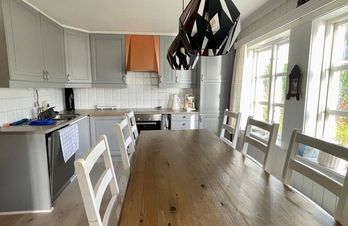 Fusa House | 8 person holiday home in Baldersheim-By Traum